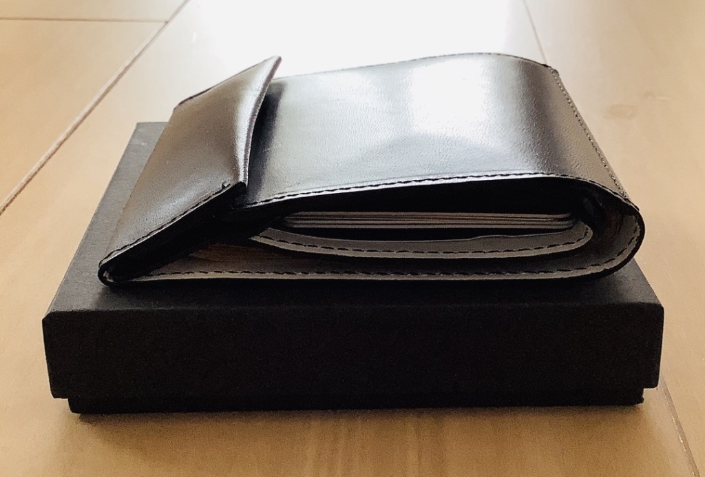 アブラサスローランドモデル財布のレビュー【3年の使用感】